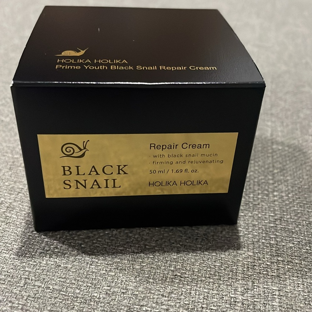 Holika Holika Black Snail Repair Cream with Black Snail Mucin Firm & Rejuvenate